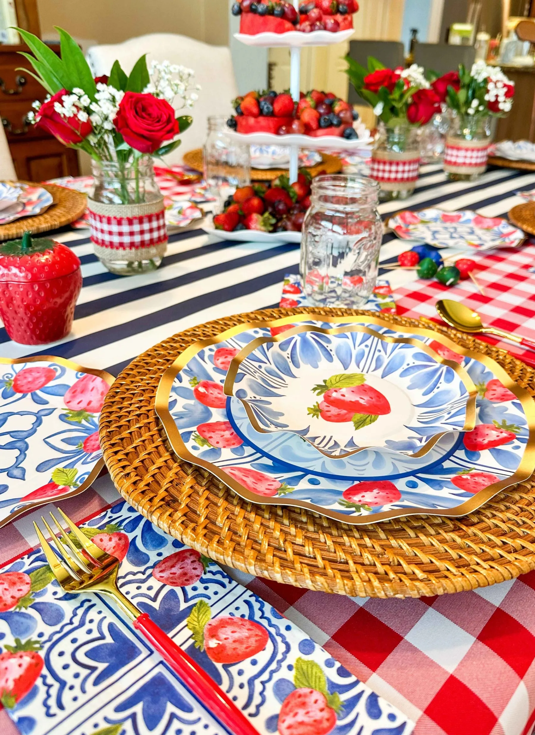 Guest Towel Bleu Strawberries - 20pkg-Sophistiplate Online