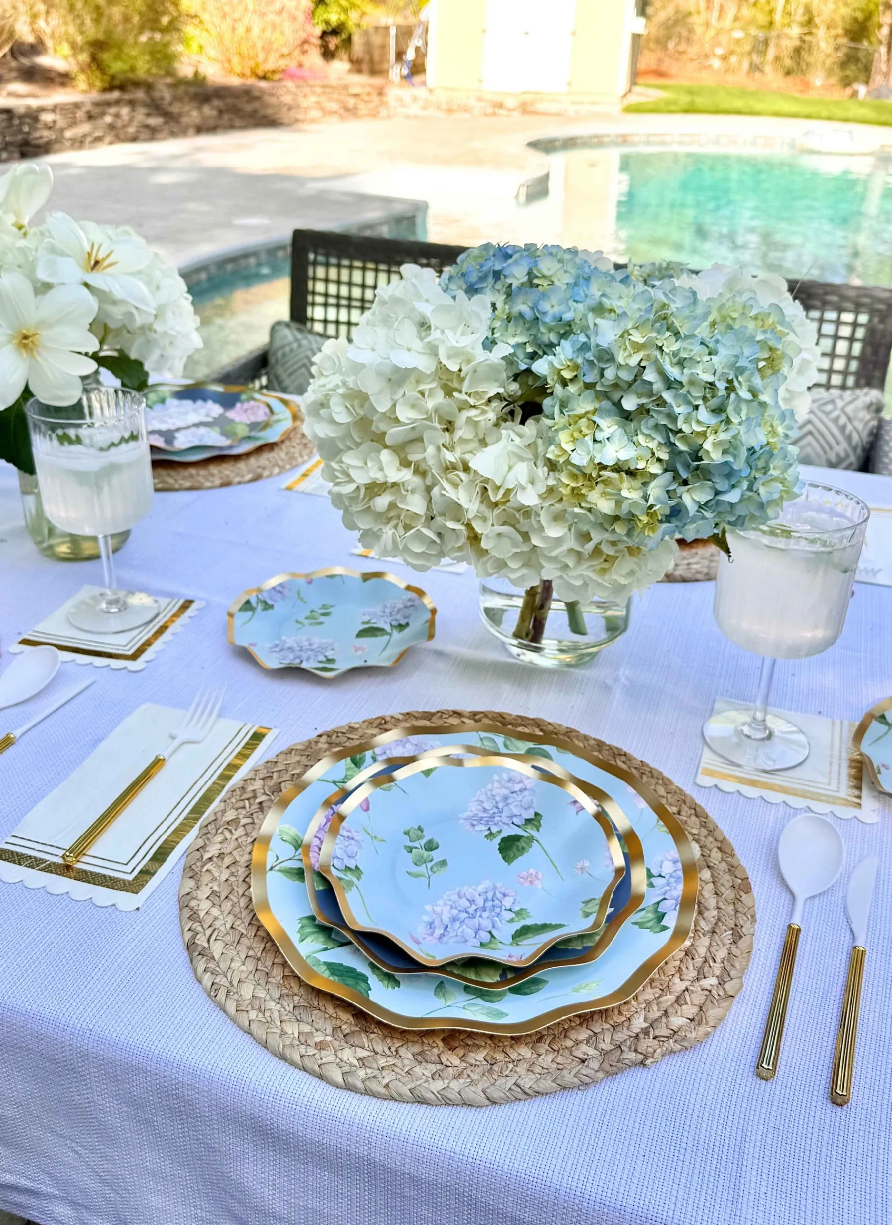 The Ultimate Summer Tablescape: Hydrangea-Sophistiplate LLC Clearance