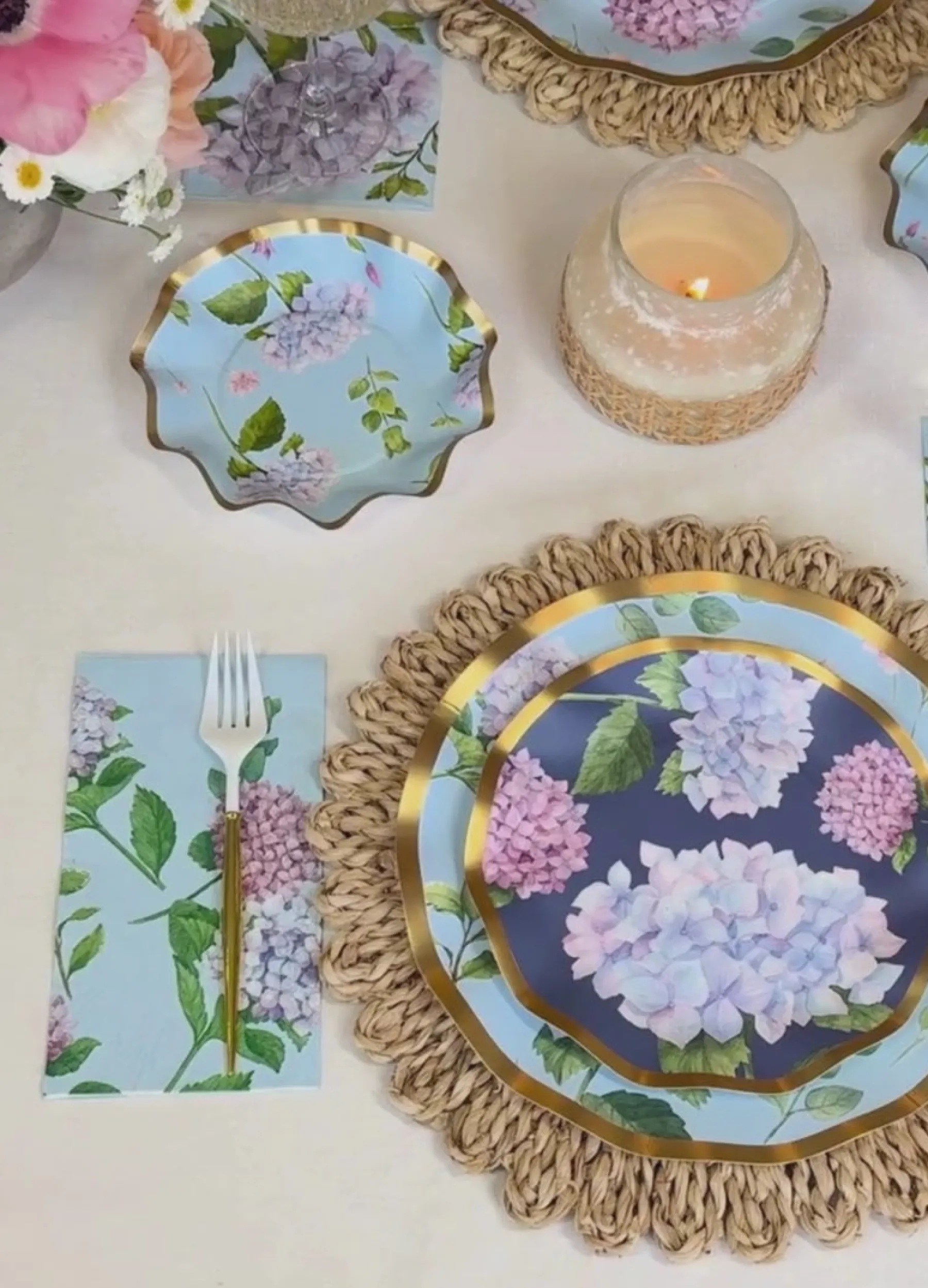 The Ultimate Summer Tablescape: Hydrangea-Sophistiplate LLC Clearance