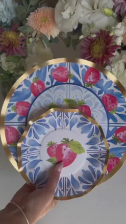 Wavy Appetizer/Dessert Bowl Bleu Strawberries - 8pkg-Sophistiplate Fashion